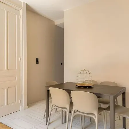 Apartment Spacieux T3 Moderne Avec Parking,